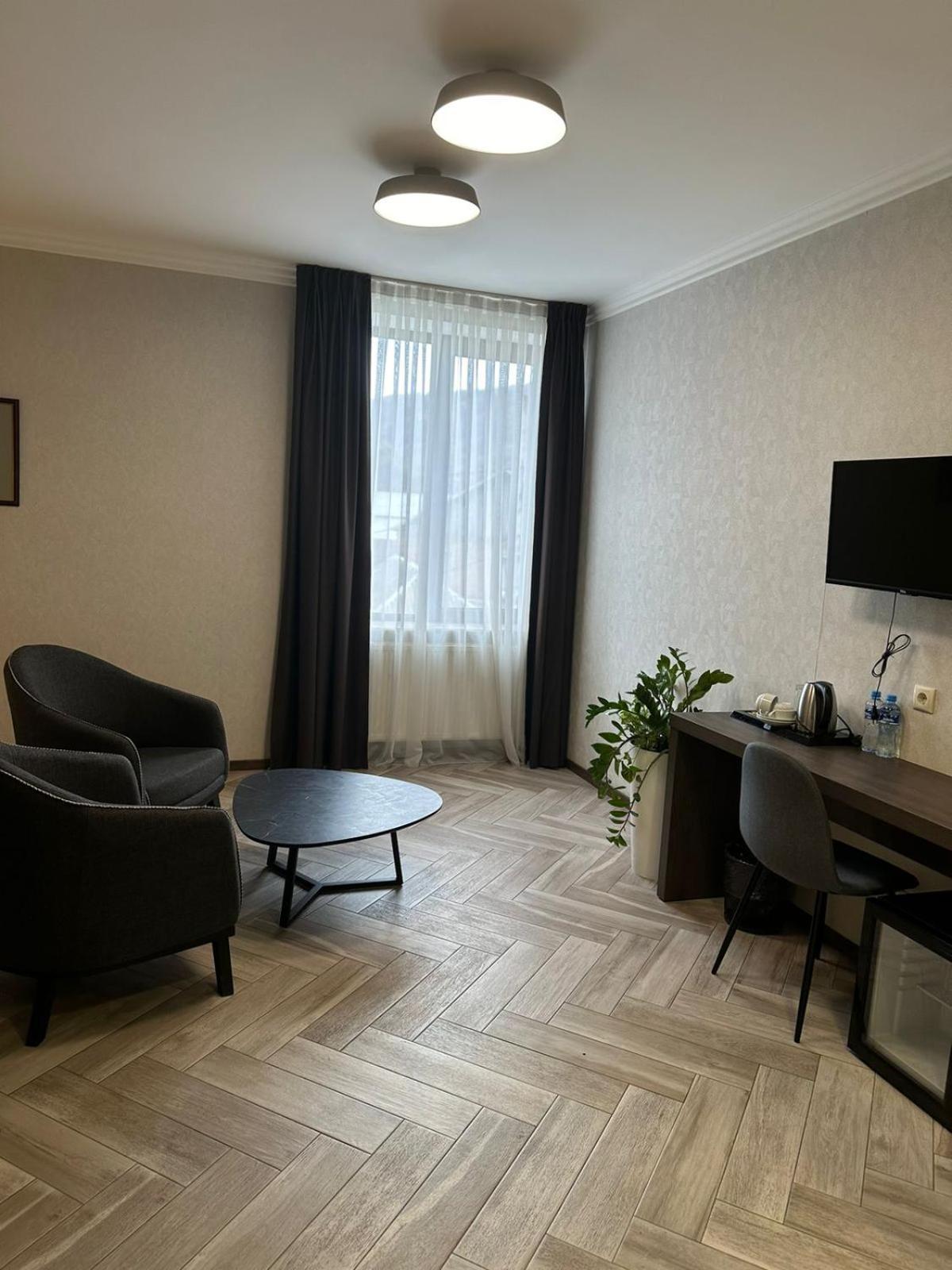 Hotel Old Wall Tbilisi Luaran gambar